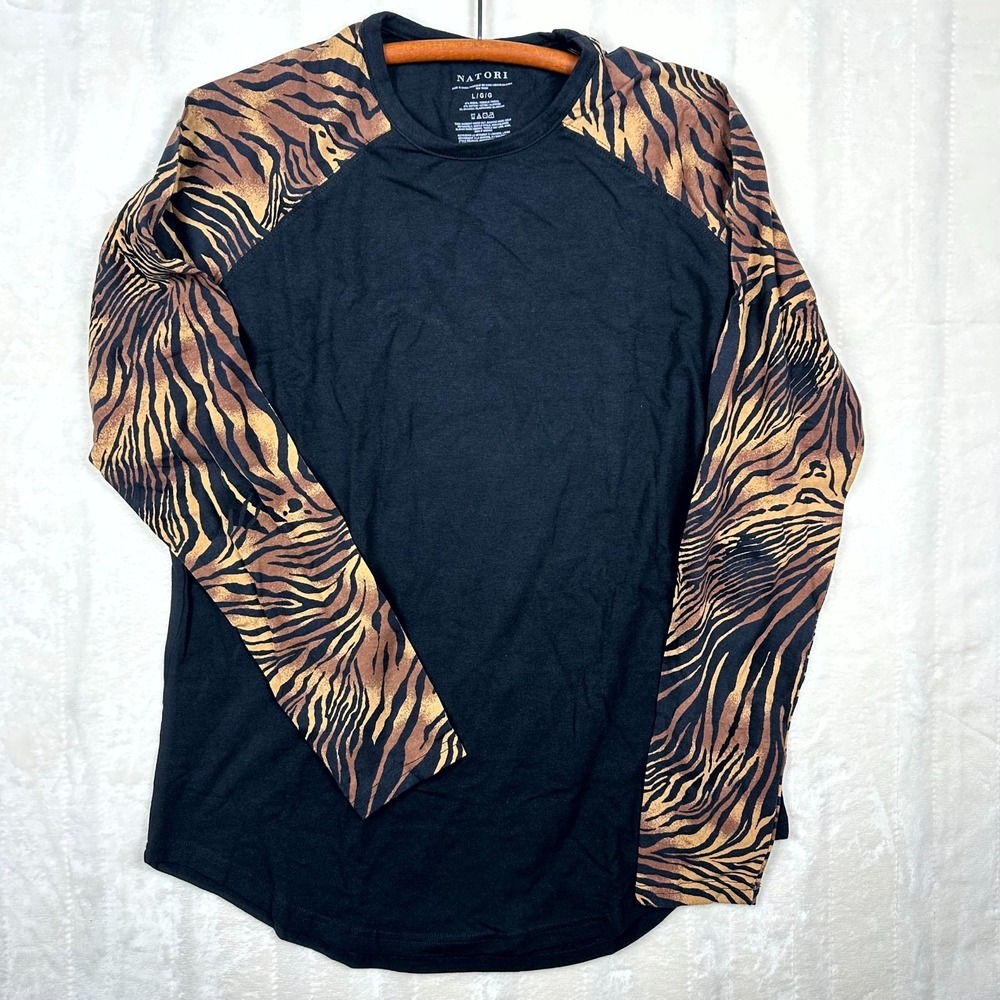 Natori Kaede Tiger Print‎ Raglan Sleeve Shirt L Black Modal Cotton Stretch NWT